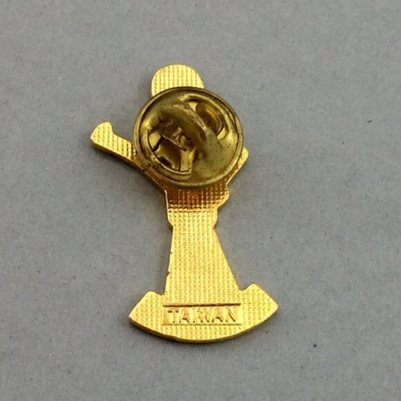 Vintage Prince George Mr PG BC Enamel Lapel Pin British Columbia Canada AS IS - Picture 2 of 13